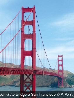 Le Golden Gate Bridge à San Francisco A.V./Y. Davant