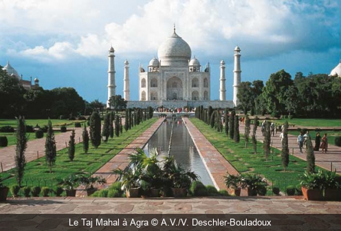 Le Taj Mahal à Agra A.V./V. Deschler-Bouladoux