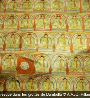 Fresque dans les grottes de Dambulla A.V./Q. Pillault