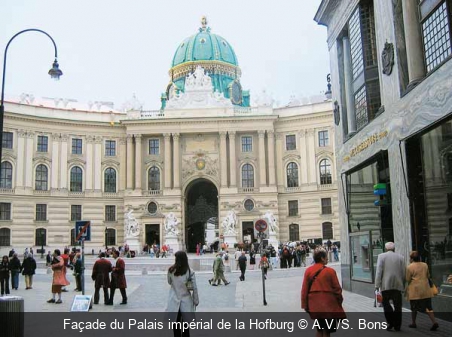 Façade du Palais impérial de la Hofburg A.V./S. Bons