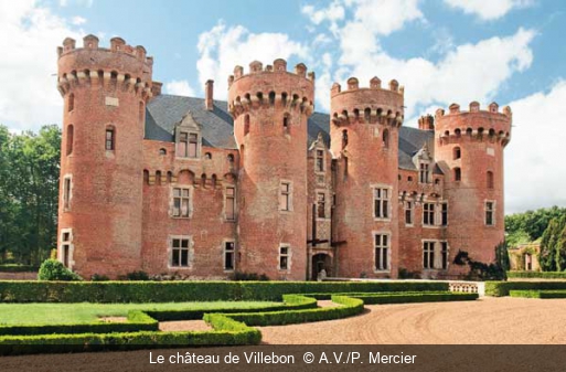 Le château de Villebon  A.V./P. Mercier
