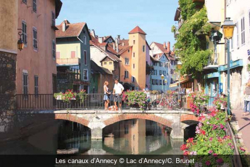 Les canaux d’Annecy Lac d’Annecy/C. Brunet