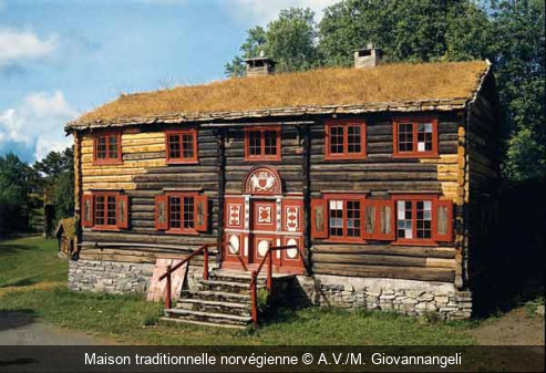 Maison traditionnelle norvégienne A.V./M. Giovannangeli 