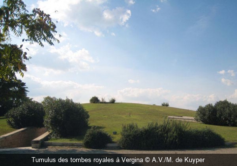 Tumulus des tombes royales à Vergina A.V./M. de Kuyper