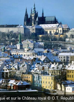 Vue sur Prague et sur le Château royal O.T. République Tchèque