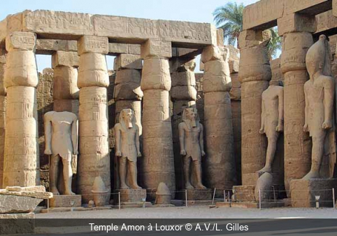 Temple Amon à Louxor A.V./L. Gilles