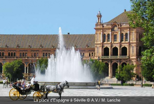 La place d’Espagne à Séville A.V./ M. Leriche