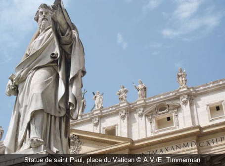 Statue de saint Paul, place du Vatican A.V./E. Timmerman
