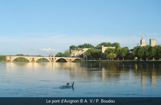 Le pont d’Avignon A. V./ P. Boudou