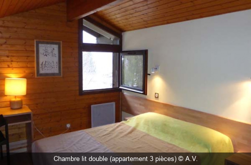 Chambre lit double (appartement 3 pièces)