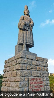 Statue bigoudène à Pors-Poulhan