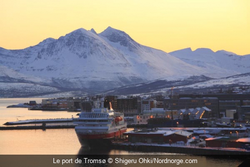 L’Express côtier dans le port de Tromsø Shigeru Ohki/Nordnorge.com