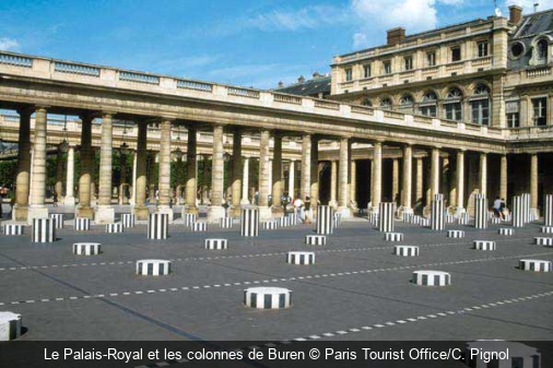 Le Palais-Royal et les colonnes de Buren Paris Tourist Office/C. Pignol