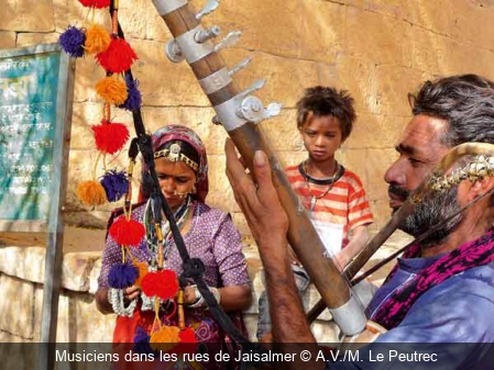 Musiciens dans les rues de Jaisalmer A.V./M. Le Peutrec