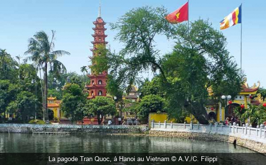 La pagode Tran Quoc, à Hanoi au Vietnam  A.V./C. Filippi