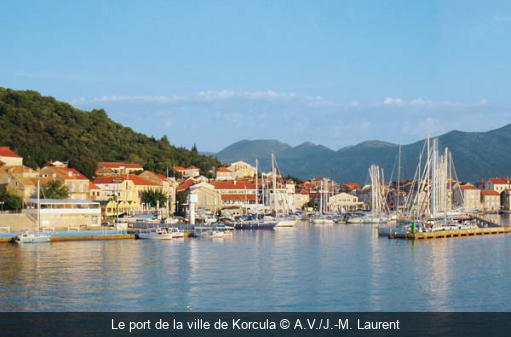 Le port de la ville de Korcula A.V./J.-M. Laurent