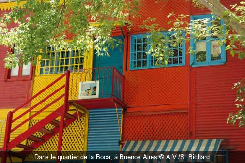 Dans le quartier de la Boca, à Buenos Aires  A.V./S. Bichard