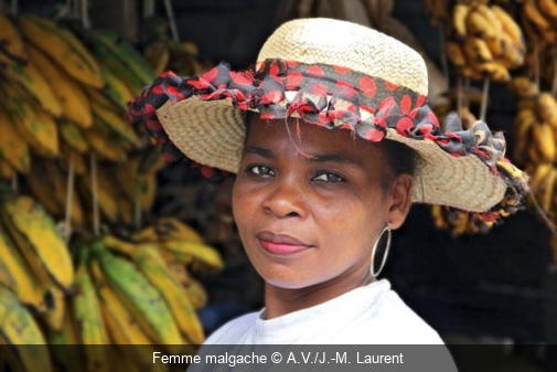 Femme malgache A.V./J.-M. Laurent