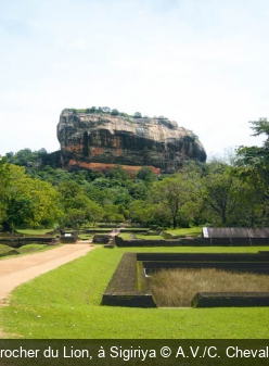Le rocher du Lion, à Sigiriya A.V./C. Chevallier