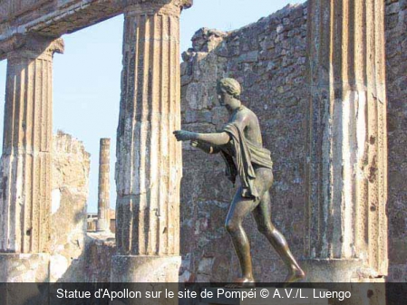 Statue d'Apollon sur le site de Pompéi A.V./L. Luengo