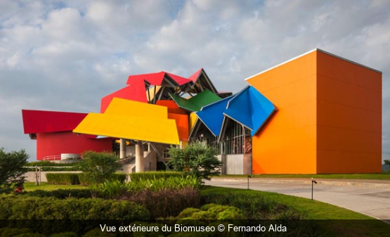 Vue extérieure du Biomuseo Fernando Alda