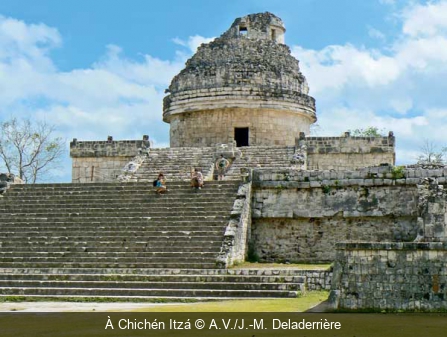 À Chichén Itzá A.V./J.-M. Deladerrière
