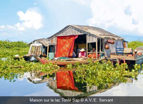 Maison sur le lac Tonlé Sap A.V./E. Servant