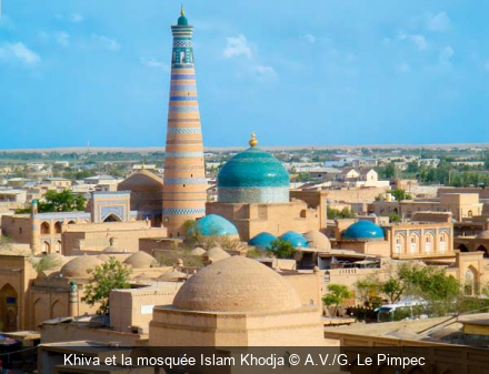 Khiva et la mosquée Islam Khodja A.V./G. Le Pimpec