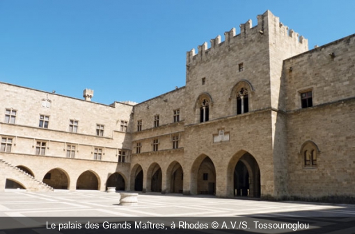 Le palais des Grands Maîtres, à Rhodes A.V./S. Tossounoglou