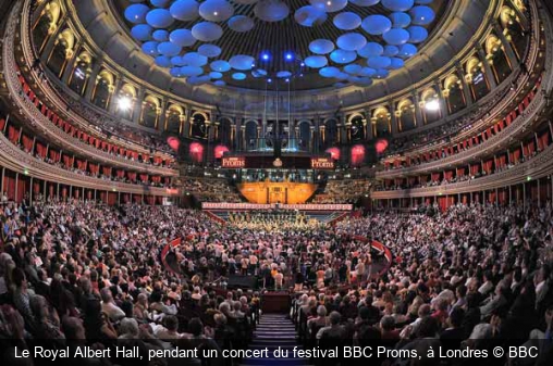 Le Royal Albert Hall, pendant un concert du festival BBC Proms, à Londres BBC
