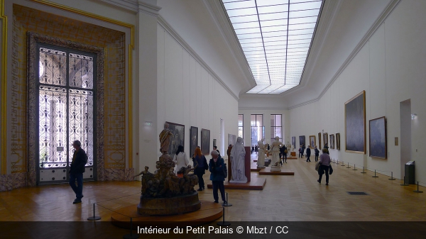 Intérieur du Petit Palais Mbzt / CC