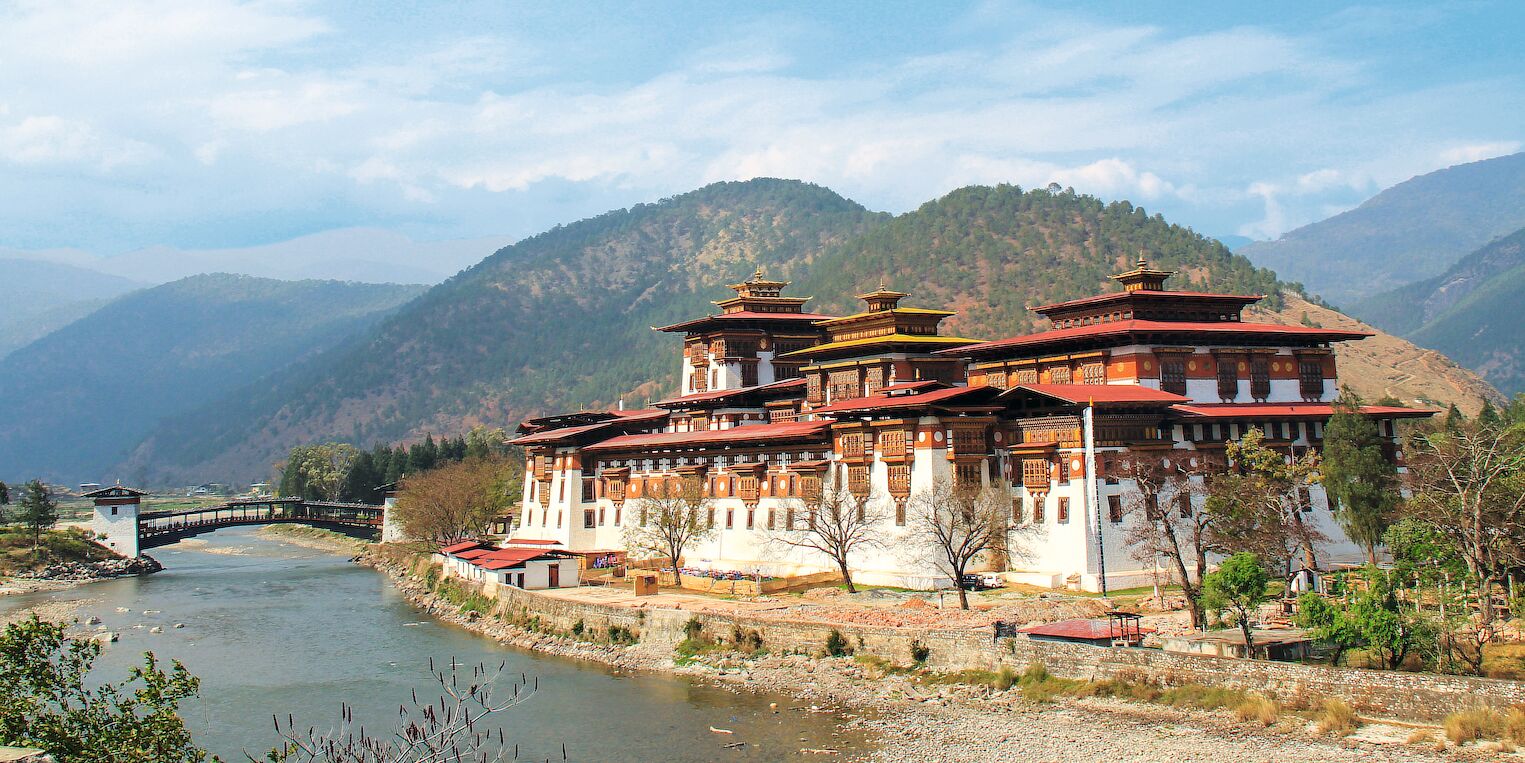 Vue sur le dzong de Punakha