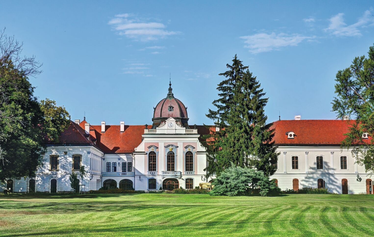 Le château de Sissi, à Gödöllö