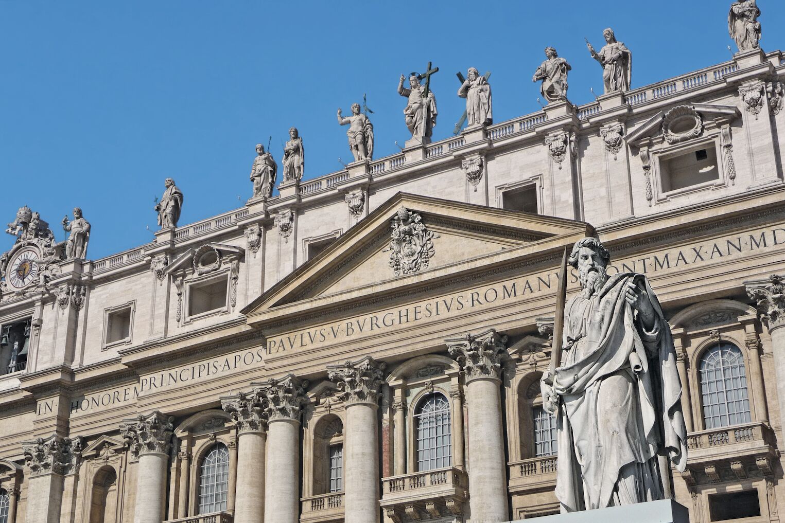 Vue sur la basilique Saint-Pierre de Rome