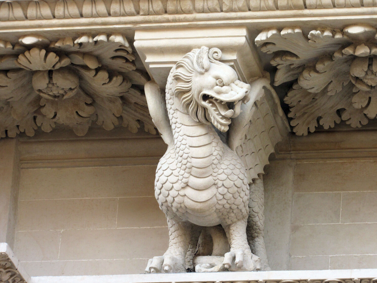 Détail de la façade de la basilique Sainte-Croix de Lecce