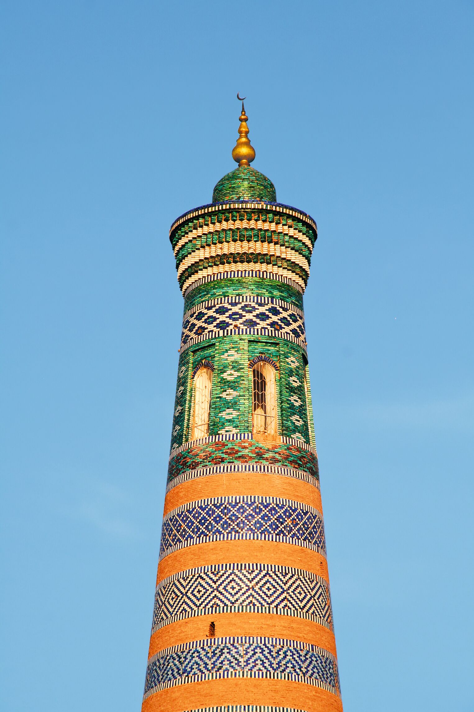 Le minaret de la mosquée Islam Khodja, à Khiva en Ouzbékistan